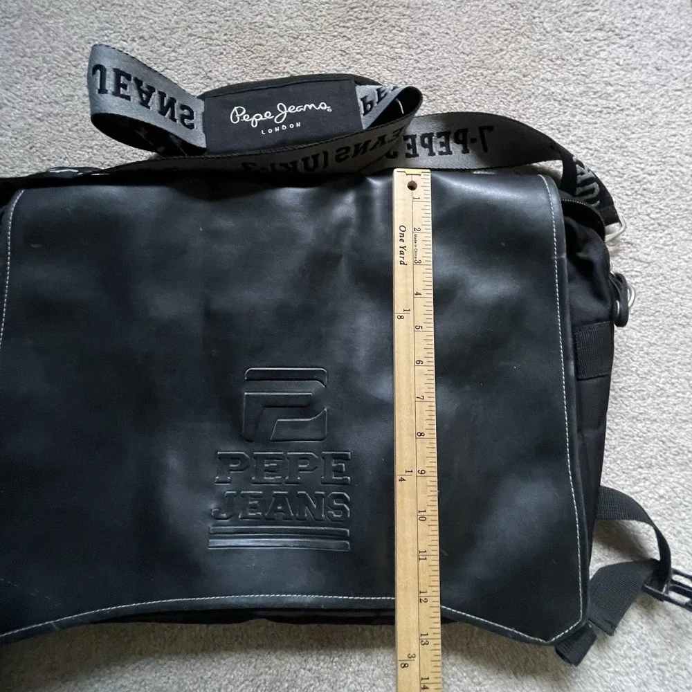 Vintage 1980's Pepe Jeans Large Black Messenger Shoulder Bag